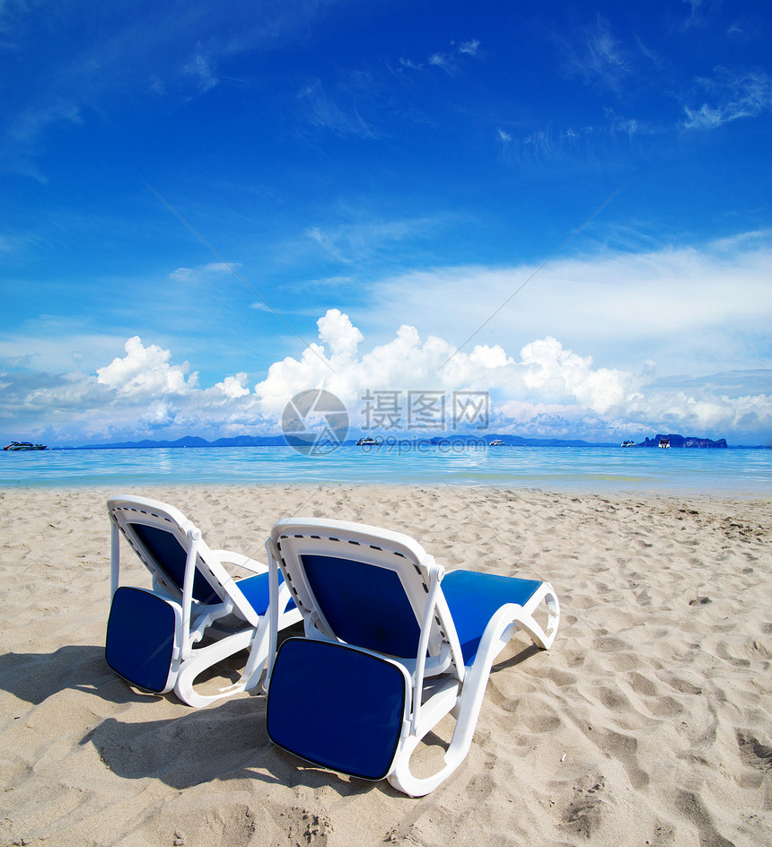 沙滩和热带海放松阳光天空海浪蓝色晴天旅行海景天堂海岸图片