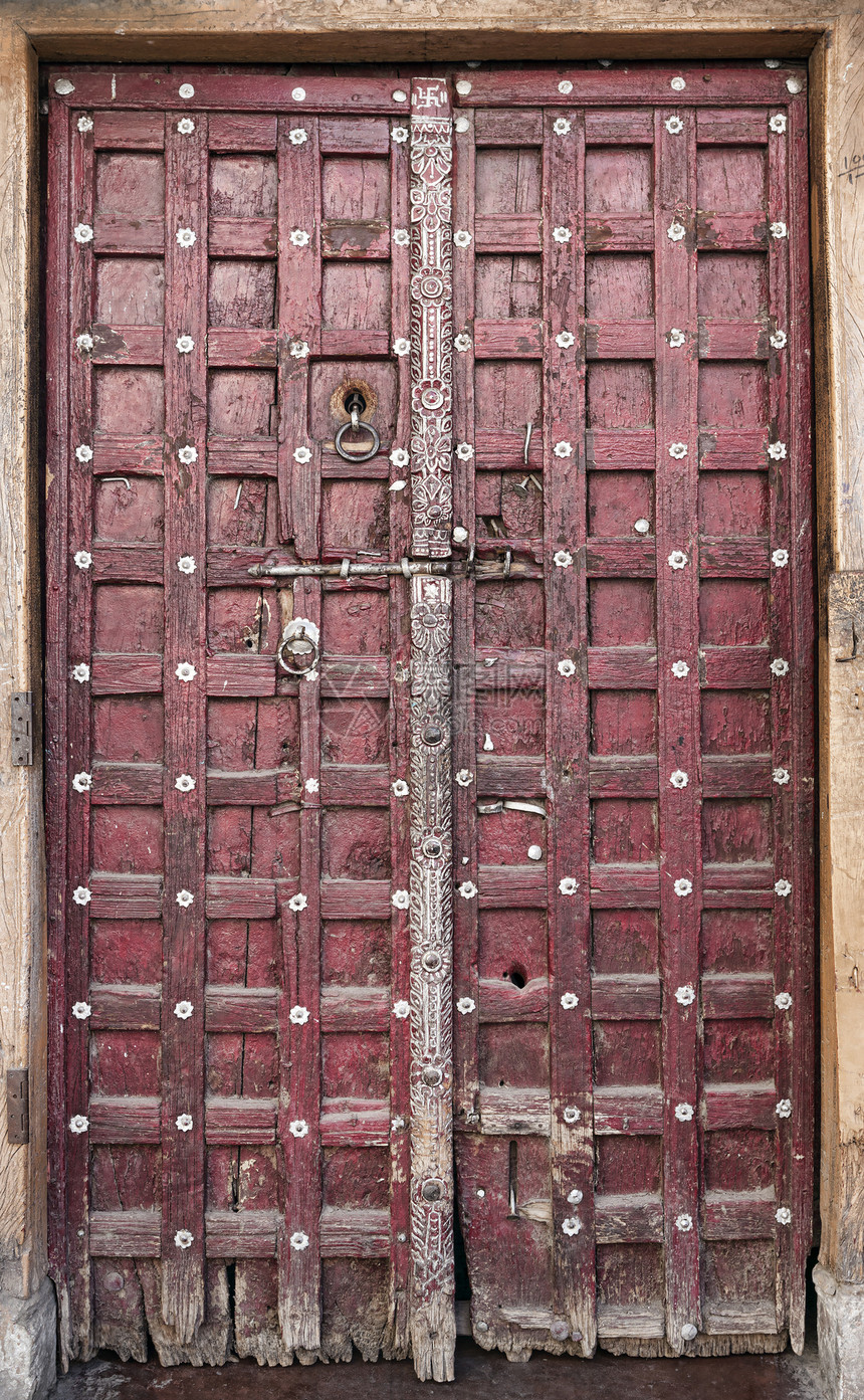 旧木门木头门把手金属建筑建筑学照片历史古董房子入口图片