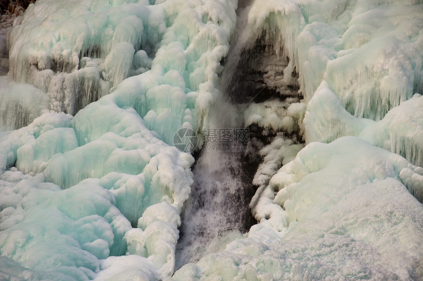 冻结瀑布蓝色冰柱雕塑绿色图片