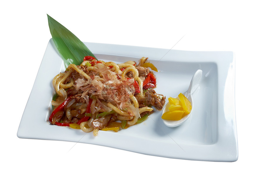 带肉和蔬菜的乌顿家禽绿色盘子美食饮食面条胡椒用餐沙拉洋葱图片