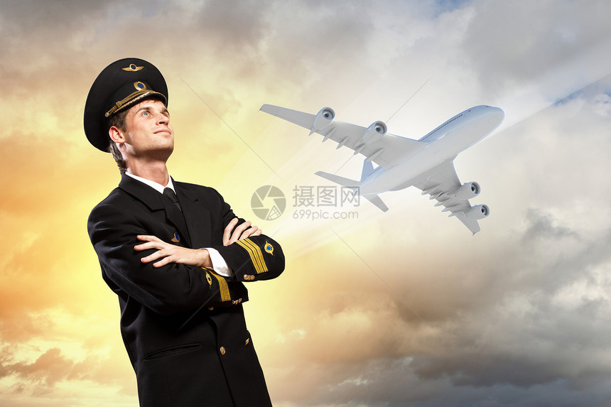 男性飞行员形象航天职业商业天空男人蓝色航班工作航空帽子图片