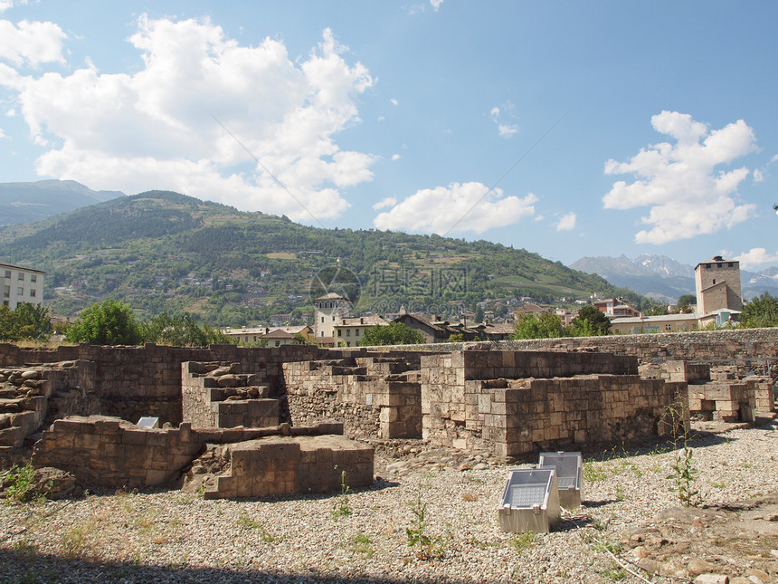 罗马戏剧Aosta地标废墟山脉建筑学纪念碑山谷艺术剧院考古学联盟图片