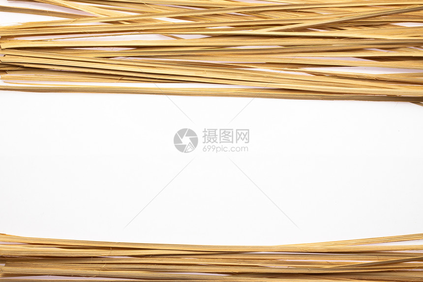 白色背景的竹条线木头竹子热带竹线线条工艺图片