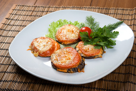 烤番茄和茄子厨房蔬菜饮食胡椒沙拉香菜午餐背景图片