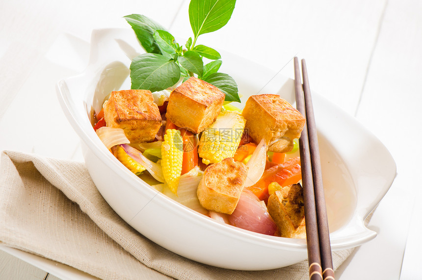 蔬菜食品树叶午餐油炸筷子玉米豆腐洋葱营养味道餐巾图片