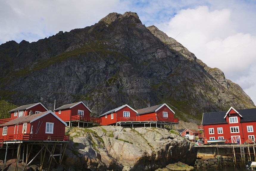 挪威的罗布小屋大豆旅行住宅房子钓鱼红色风景峡湾旅游胜地图片