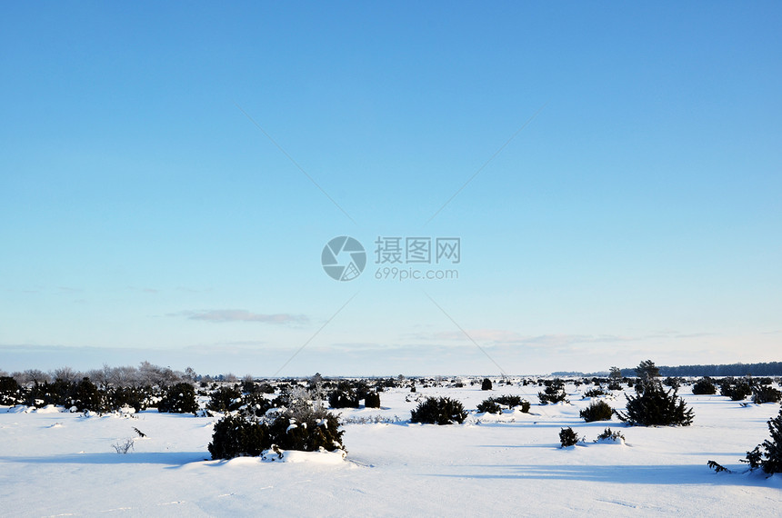 冬季视图受保护季节平原世界遗产蓝色刺柏阴影天空石灰石土地图片