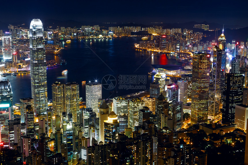香港市之夜天空地标玻璃城市景观顶峰旅游建筑摩天大楼码头图片