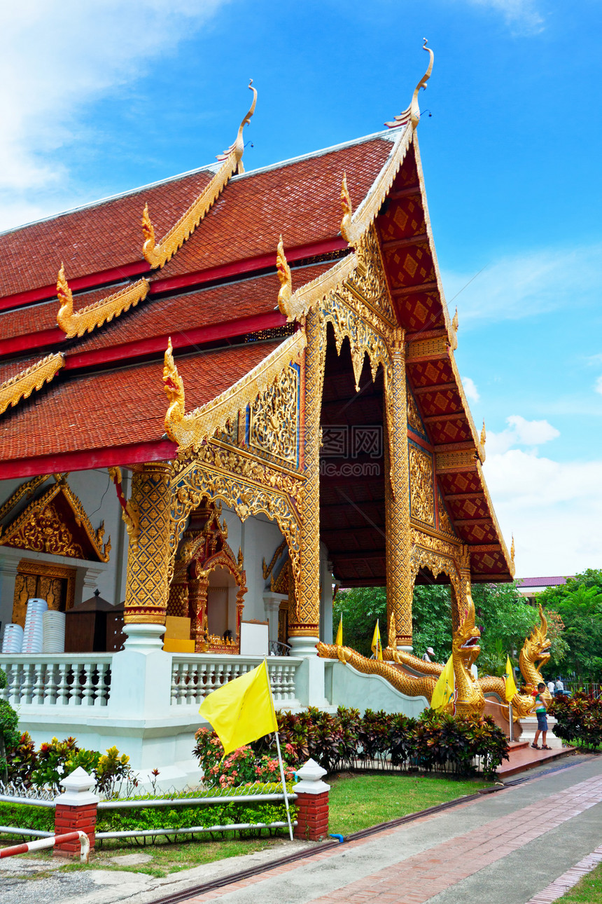 泰国北部风格的清迈泰王国教堂上帝天空文化考古学旅游精神佛教徒祷告地标纪念碑图片