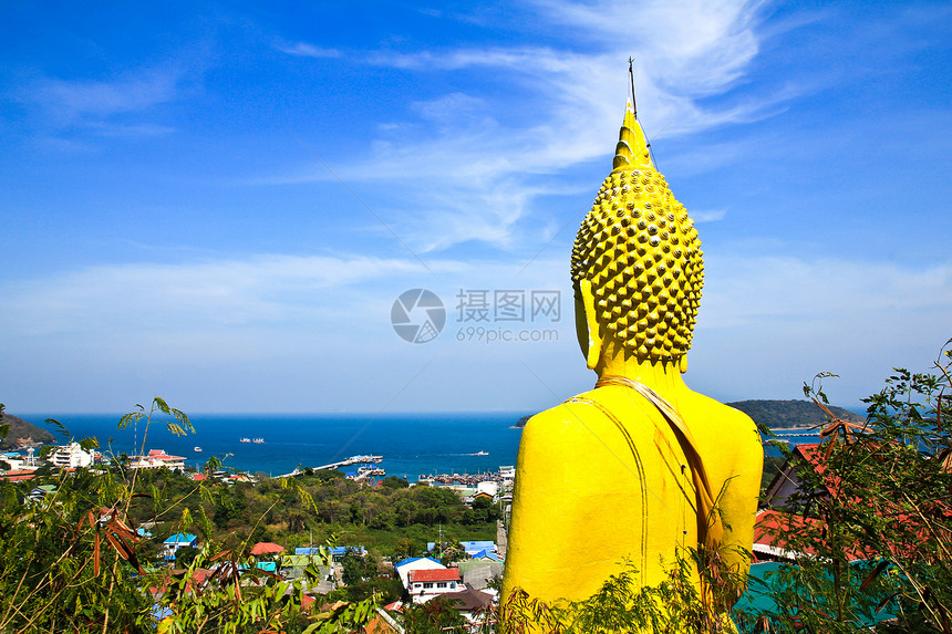 泰国清布里Chonburi雕塑旅行宗教藏红花艺术雕像花朵纪念碑佛教徒供品图片