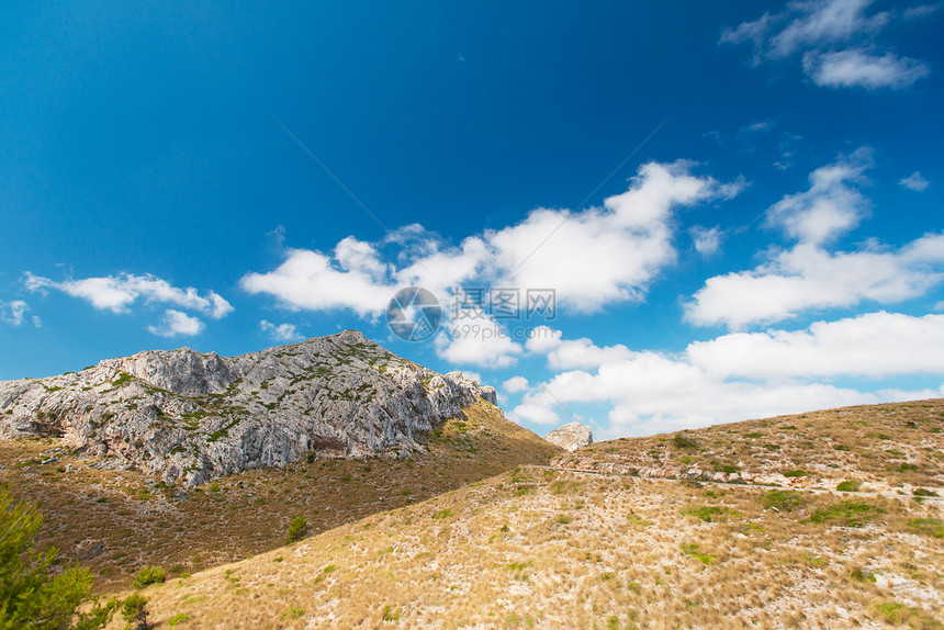 西班牙Mallorca山丘景象图片