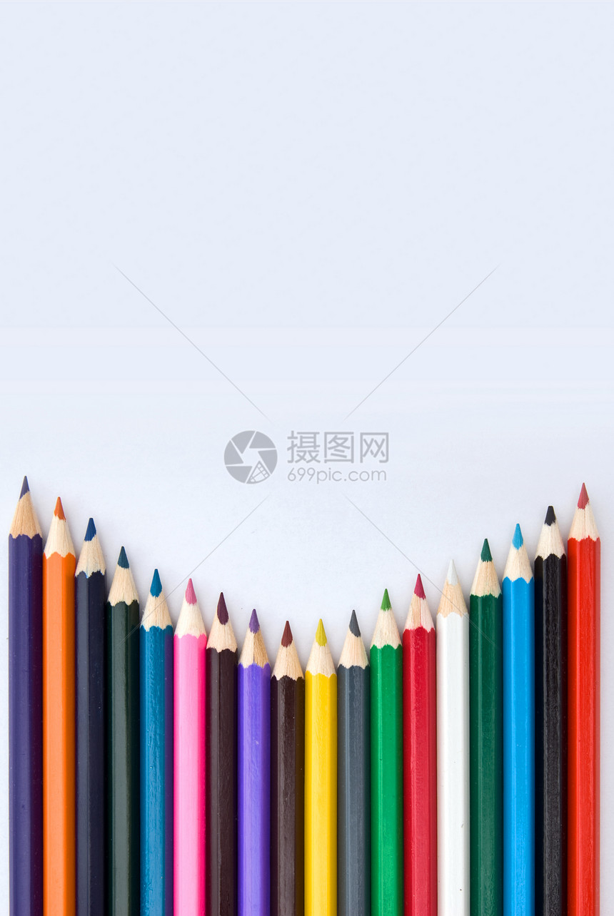 白上孤立的彩色铅笔教育生活闲暇工具办公室蜡笔紫色创造力工艺宏观图片