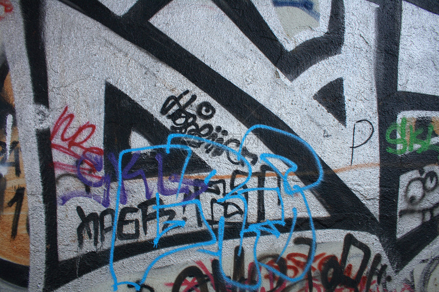 涂鸦垃圾黄色青年蓝色滑冰青少年木板城市街道文化图片