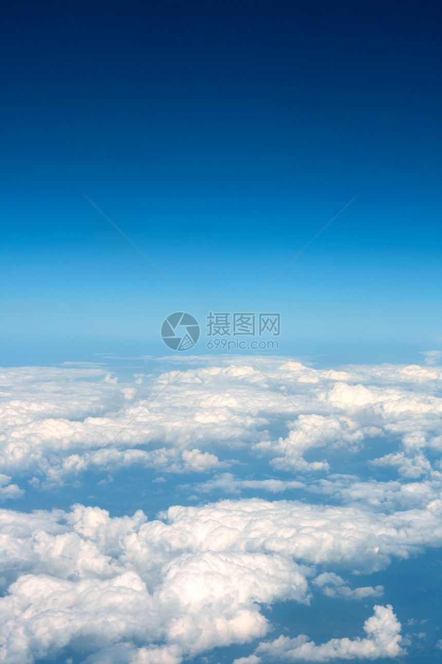 云幕背景旅行假期天线精神蓝色航班航空天际气氛天气图片