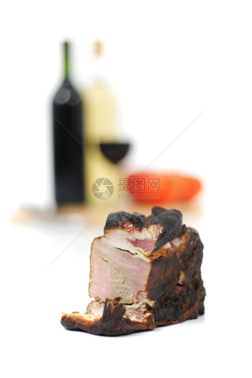 烟熏肉和葡萄酒牛肉产品饮料熏制食物甜点酒精藤蔓餐厅奶制品图片
