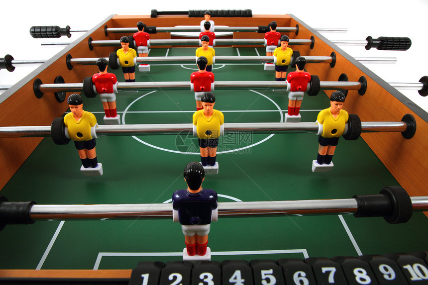 桌表足球游戏竞争烤架绿色团队竞赛运动场地对手运动员守门员图片