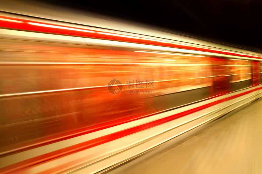 布拉格地铁力量管子引擎城市铁路通道车辆地面火车速度图片
