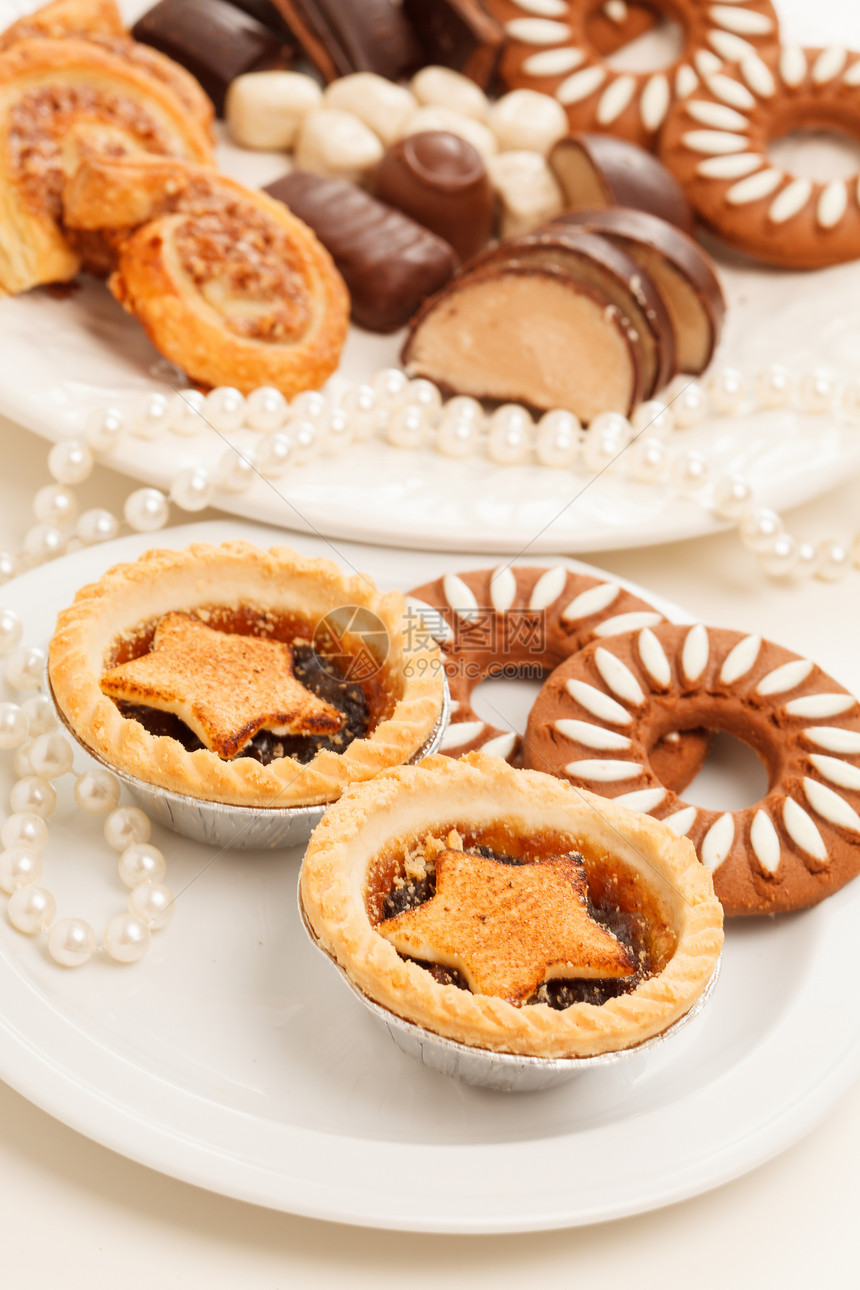 圣诞节甜点丝带巧克力照片食物水果金子星形蛋糕文化锥体图片