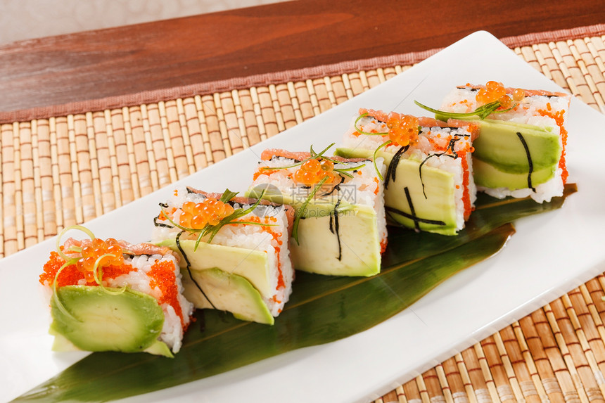 甜食寿司加鳄梨黄瓜叶子午餐文化美食餐厅饮食海苔蔬菜海鲜图片