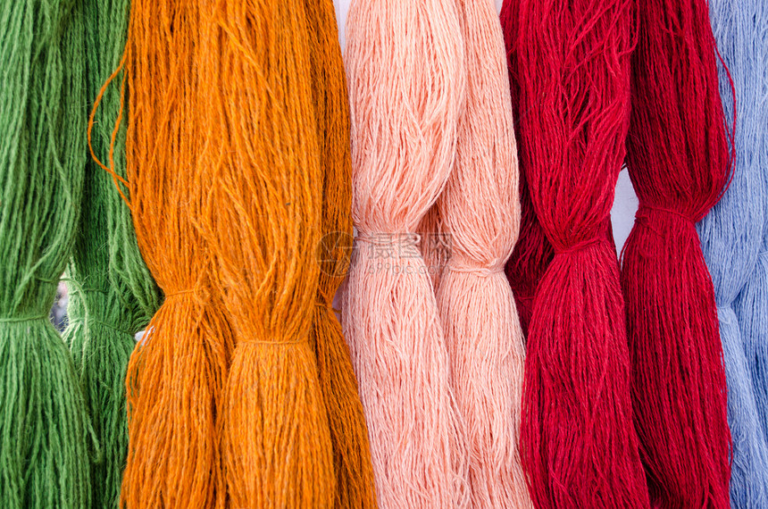 各种彩色羊毛线背景的缝合图片