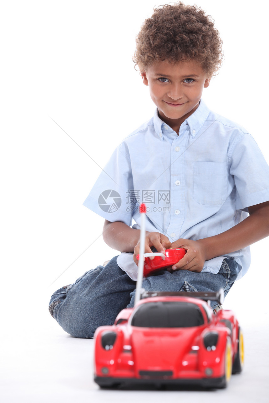 玩玩具车的小男孩男性塑料男生兴趣玩具儿子乐趣工具黄色成套图片