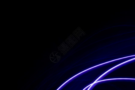 摘要光激光线条紫色光绘曲线黑色平移蓝色背景运动背景图片