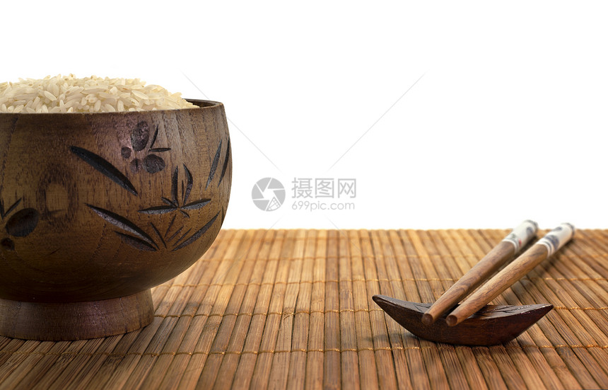 带大米的木碗饮料杯子飞碟工作室食物木头筷子粮食白色图片