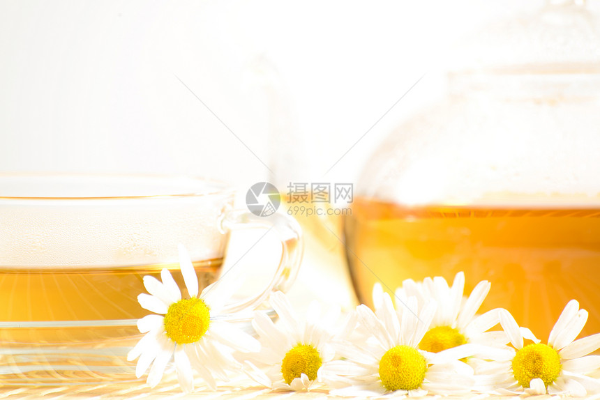 茶杯加香草甘菊茶照片卫生饮料草本植物橙子早餐时间礼物液体药品图片