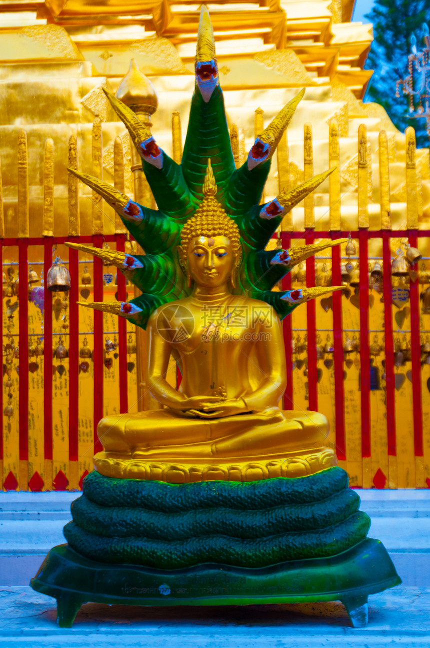 泰国太阳不动产传统木头上帝佛塔力量旅行精神宗教图片