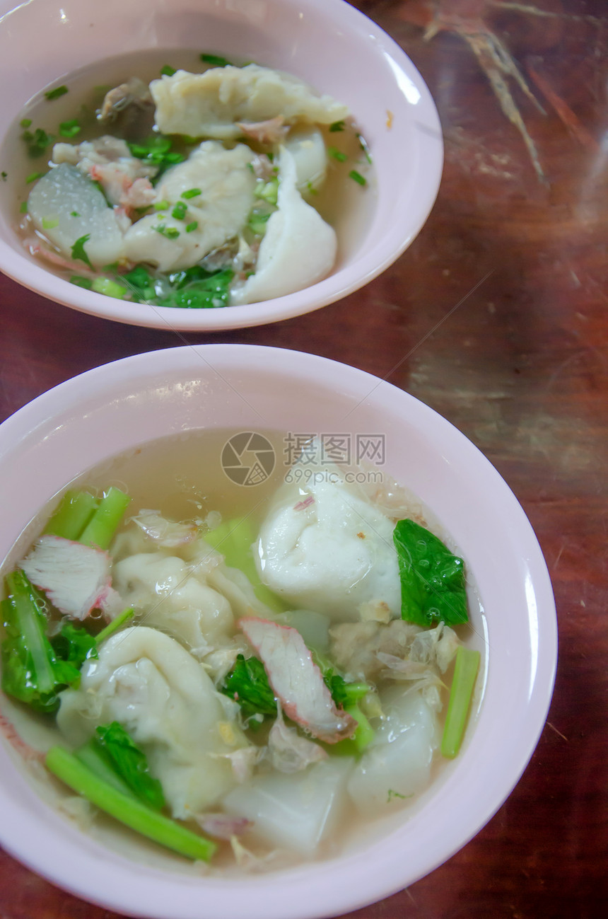 汤烹饪饺子蔬菜食物猪肉面条美食图片