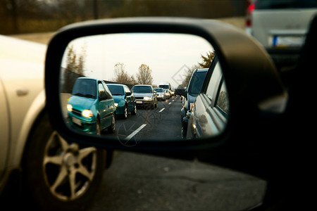 交通阻塞小时通勤者镜子运输高峰期背景图片