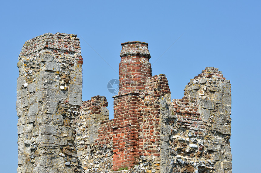 城堡顶塔图片