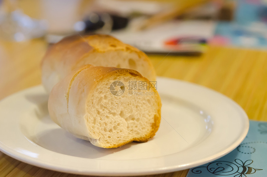面包切片盘子食物白色棕色小吃营养甜点图片