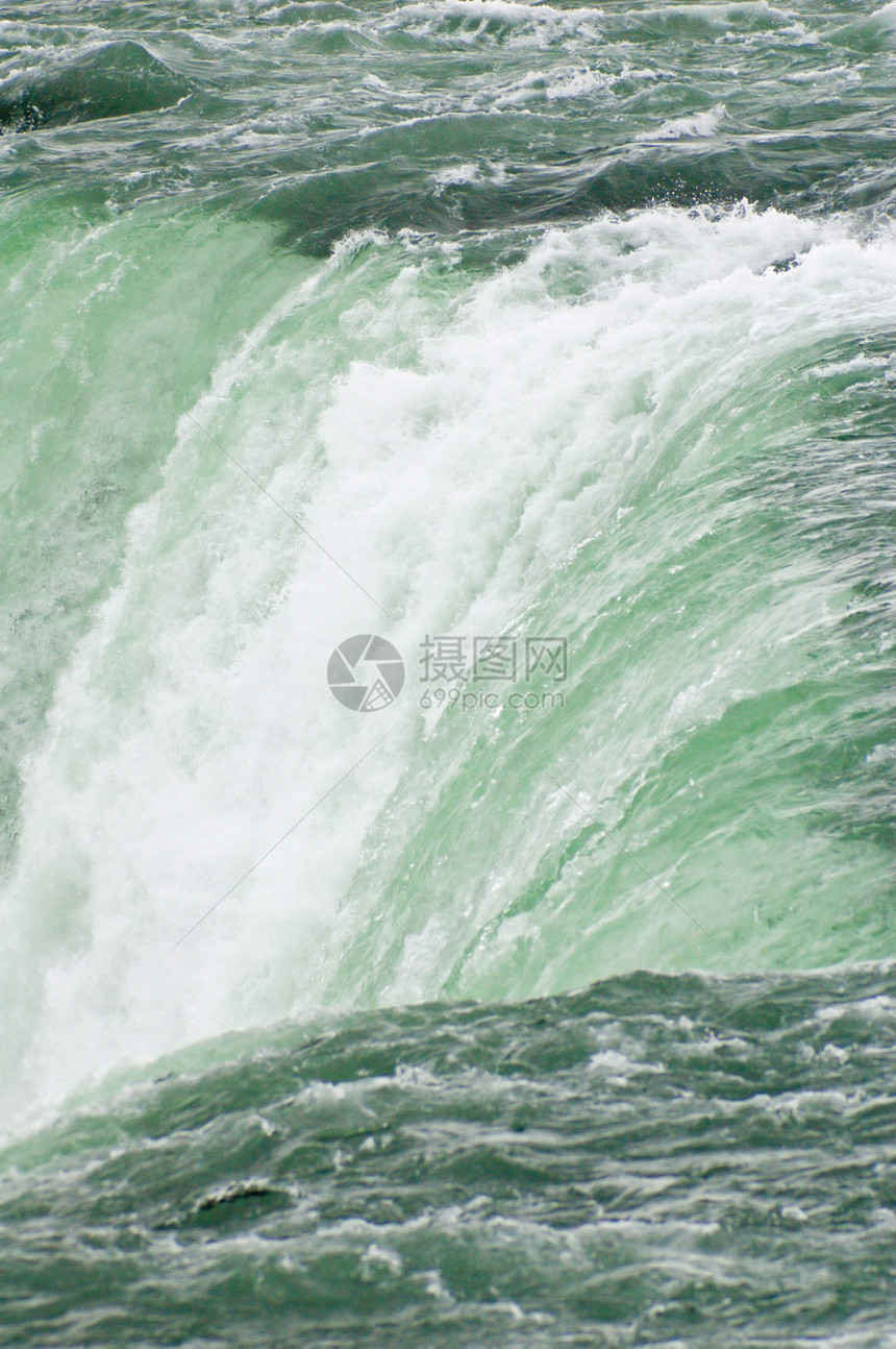 秋瀑瀑布危险绿色力量水电急流流动白色泡沫图片