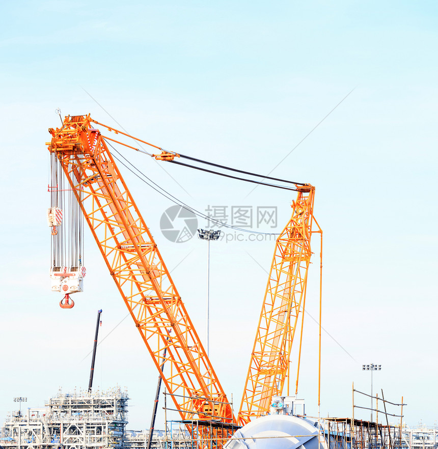 工业起重机头盔工作职业水泥脚手架金属建筑学劳动男性组装图片