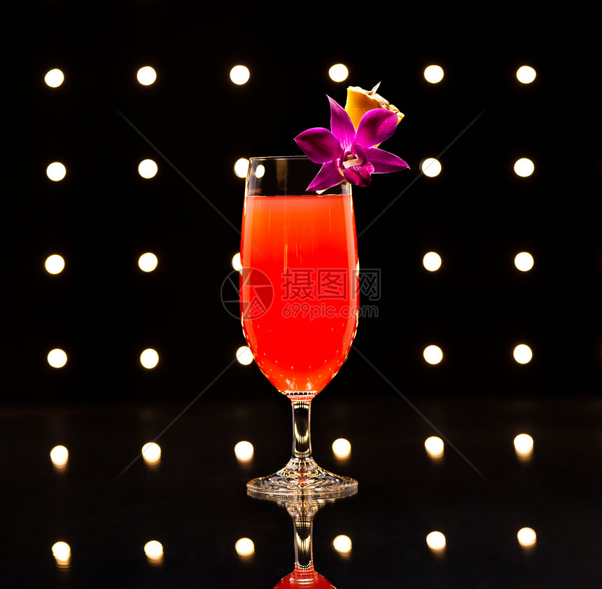 新加坡鸡尾酒冷藏热带俱乐部苏打菠萝调酒师司令玻璃酒吧水果图片