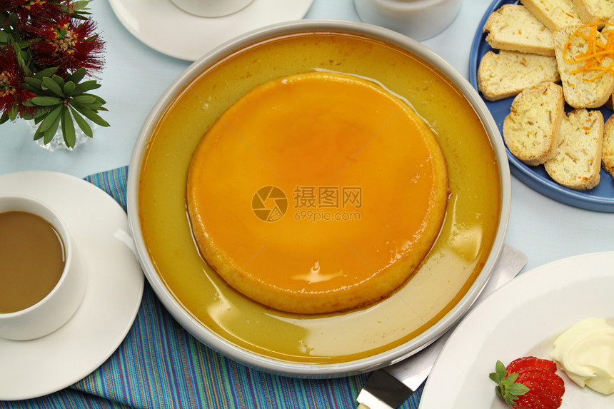 Creme 焦焦糖用餐甜点营养奶油咖啡育肥美食烹饪小吃健康图片