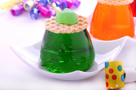 儿童食品党绿色果冻冰淇淋高清图片