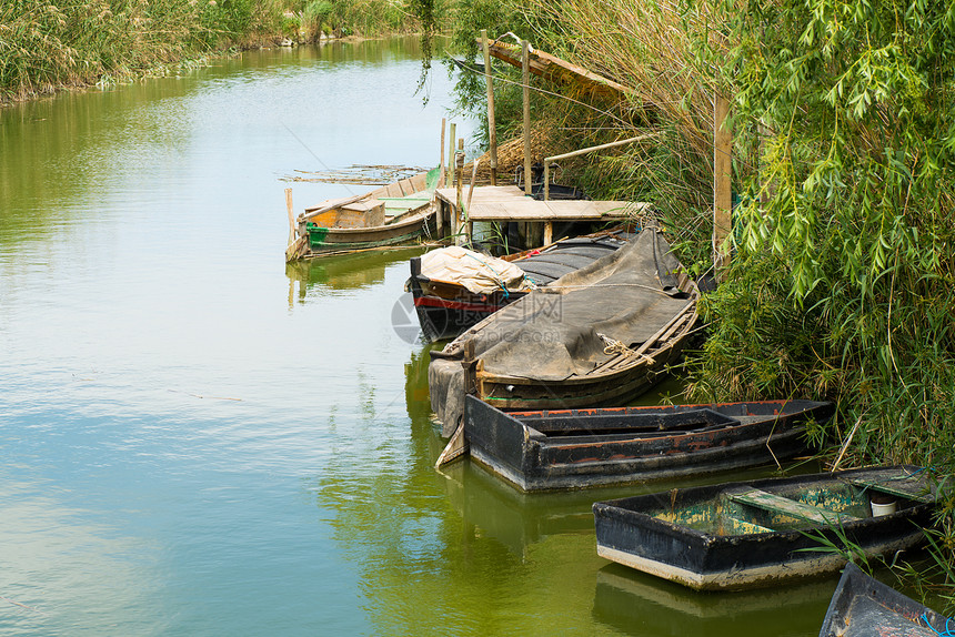 La Albufera渔船自然保护区湿地运河自然公园遗产传统钓鱼图片
