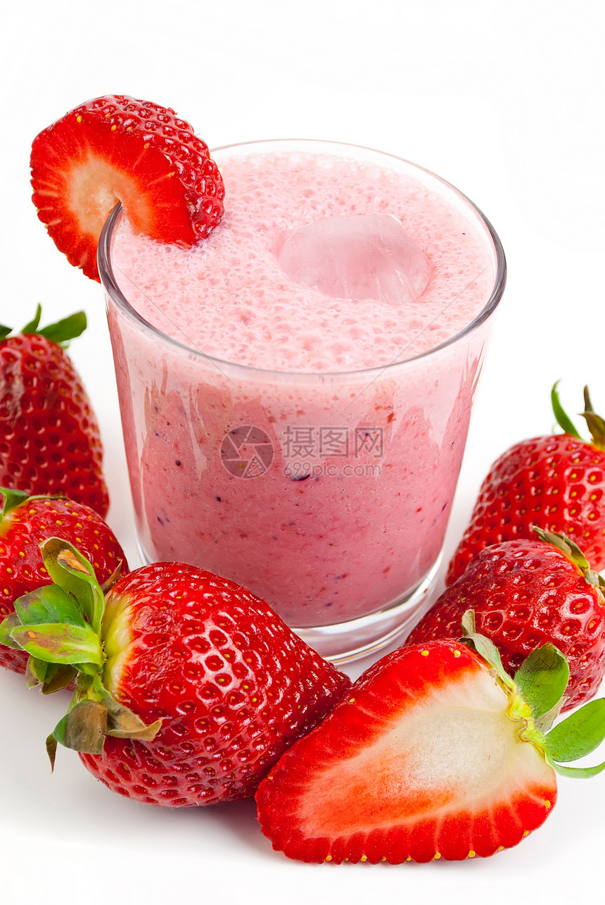 草莓冰淇淋叶子营养浆果牛奶玻璃果汁食物早餐水果酸奶图片