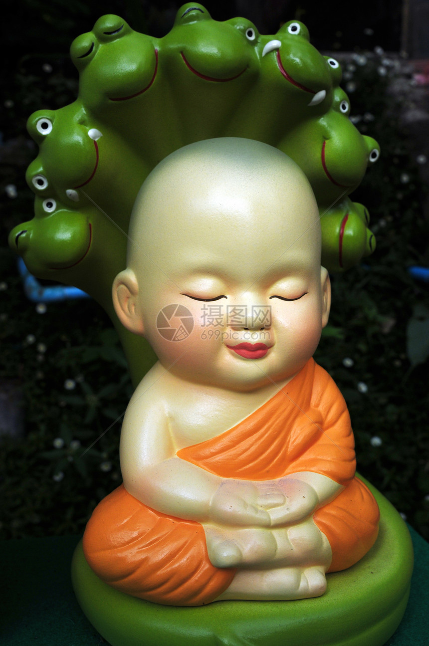可爱的小和尚纪念品宗教微笑寺庙旅行绿色玩具冥想乐趣娃娃图片
