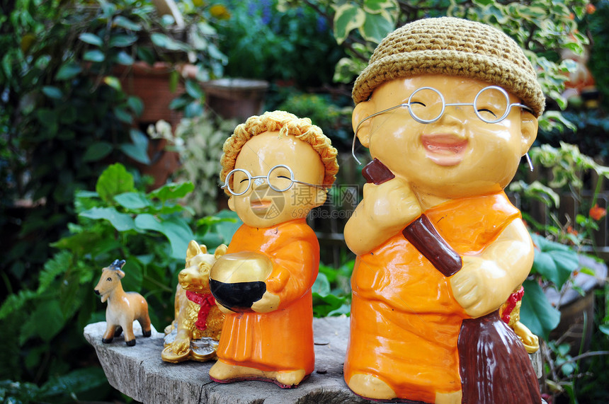 可爱的小和尚冥想纪念品旅行寺庙玩具乐趣橙子微笑宗教娃娃图片