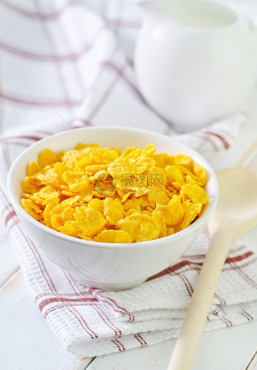 玉米薄片小吃厨房巾勺子甜点桌子低热量营养饮食谷物玉米片图片