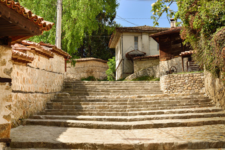 保加利亚语保加利亚的一条传统老街地标建造路面房子地面文化旅行街道国家岩石背景