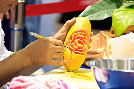 木瓜雕刻雕刻水果高清图片