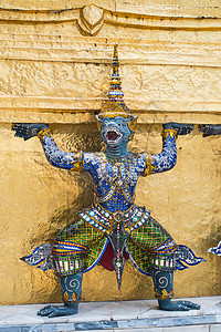 泰国巨型泰国瓦特棱形雕像宗教手工上帝建筑学历史旅行建筑金子寺庙旅游背景图片