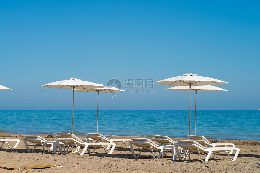 地中海海滩支撑海洋阳光假期躺椅遮阳伞海岸阳伞水平晴天图片