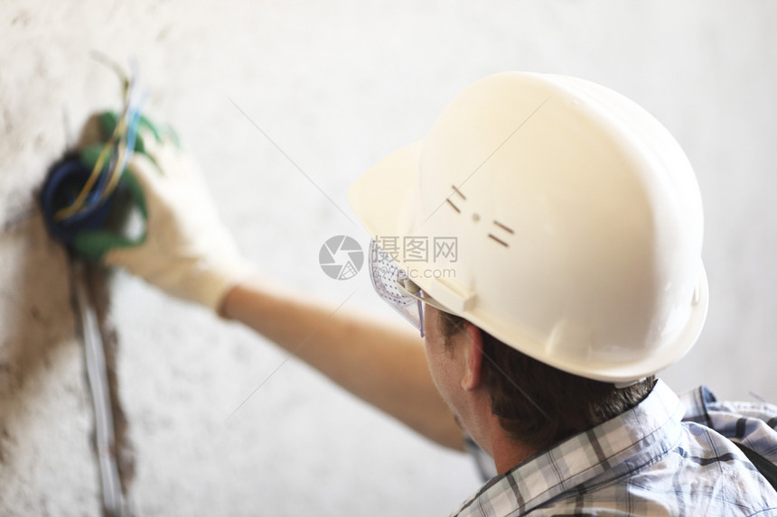 工人放电线维修技术员服务工作男人电气房子工具职业力量图片