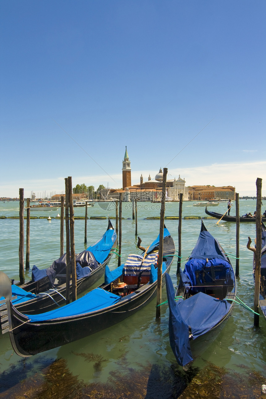 威尼斯的贡多拉斯遗产建筑学历史缆车旅行码头世界文化木头城市图片