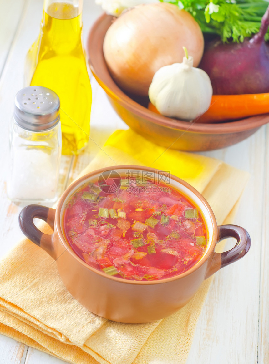 新鲜汤国家食物桌子紫色土豆美食厨房烹饪蔬菜胡椒图片